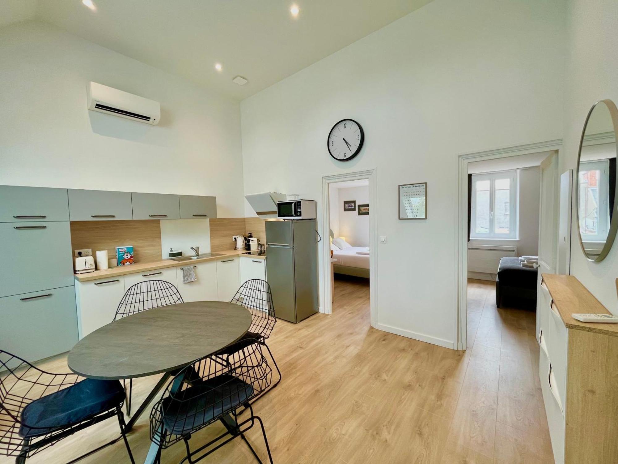Apartment Clovis 7 Reims